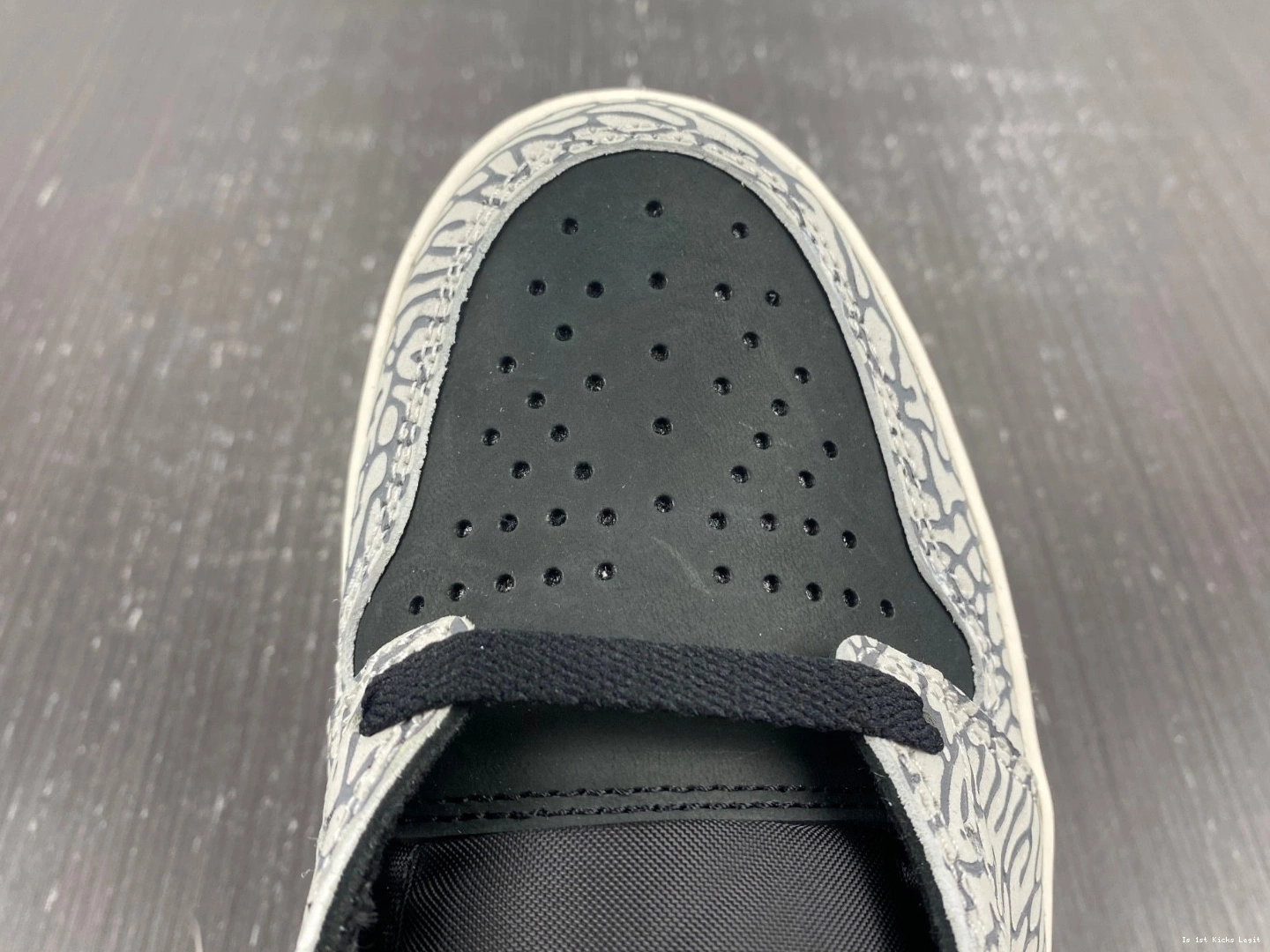 CZ0790-001 OG Black Jordan Low Retro Cement 1 - 0323